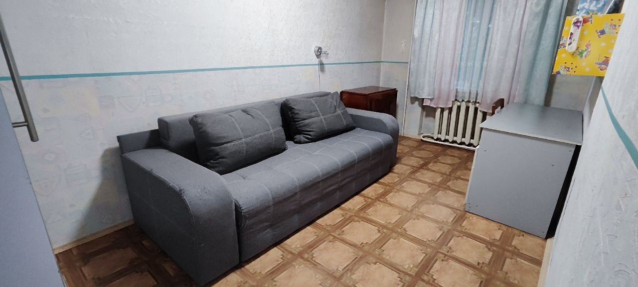 Продам диван в гарному стані