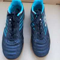 Umbro 33 buty sportowe piłkarskie