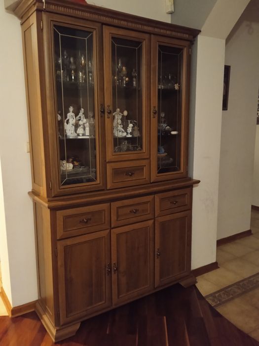 Komoda brązowa+ witryna