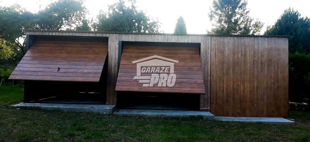 Garaż blaszany 10x5 Brama uchylna + jasny orzech  spad w tył GP164