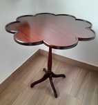 Mesa de apoio em madeira