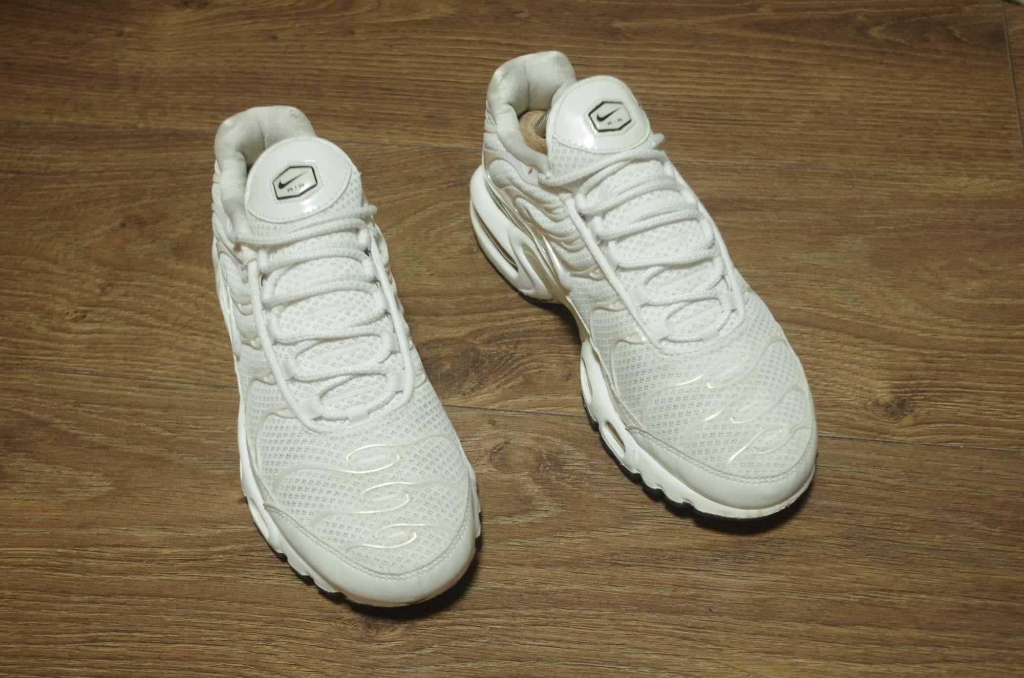 Кроссовки Nike Air Max Plus Premium white 38.5 розмір стан дуже гарний