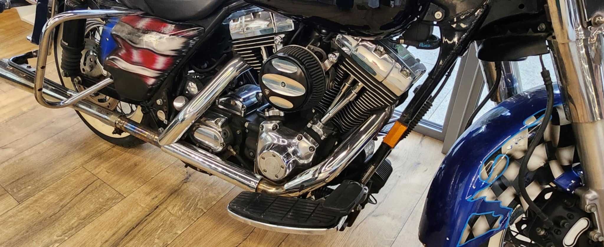 Harley Davidson Road King do złożenia, wszystko w pakiecie