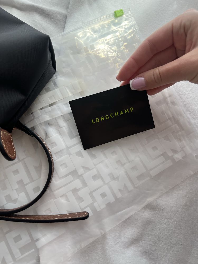 Czarna torebka do ręki na ramię Longchamp mini