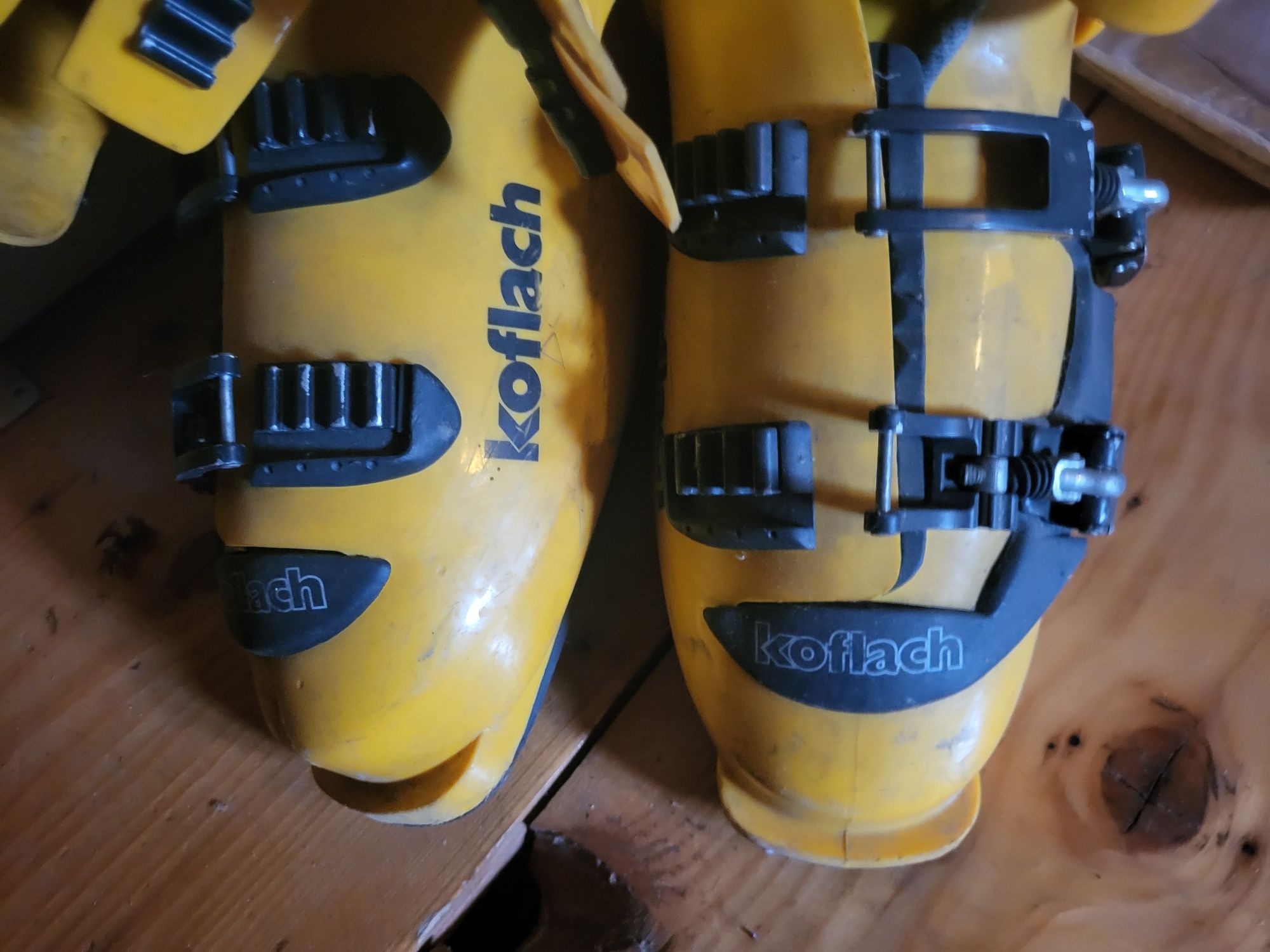 Oddam buty narciarskie Koflach lata 80te