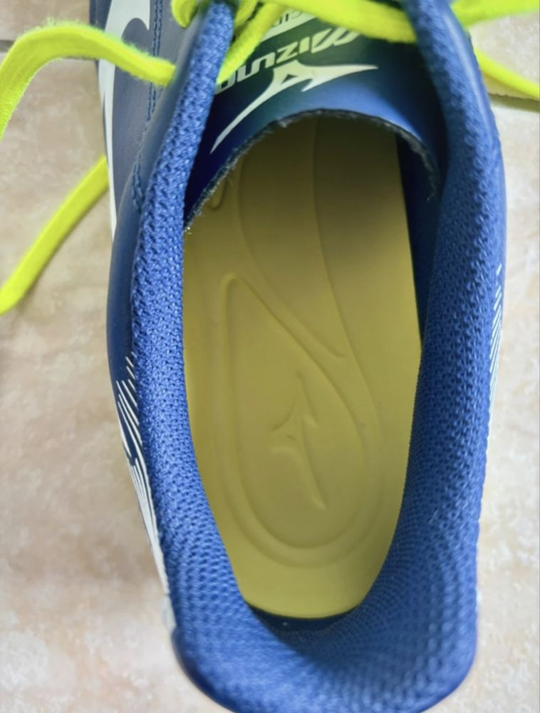 Mizuno Monarcida Neo In