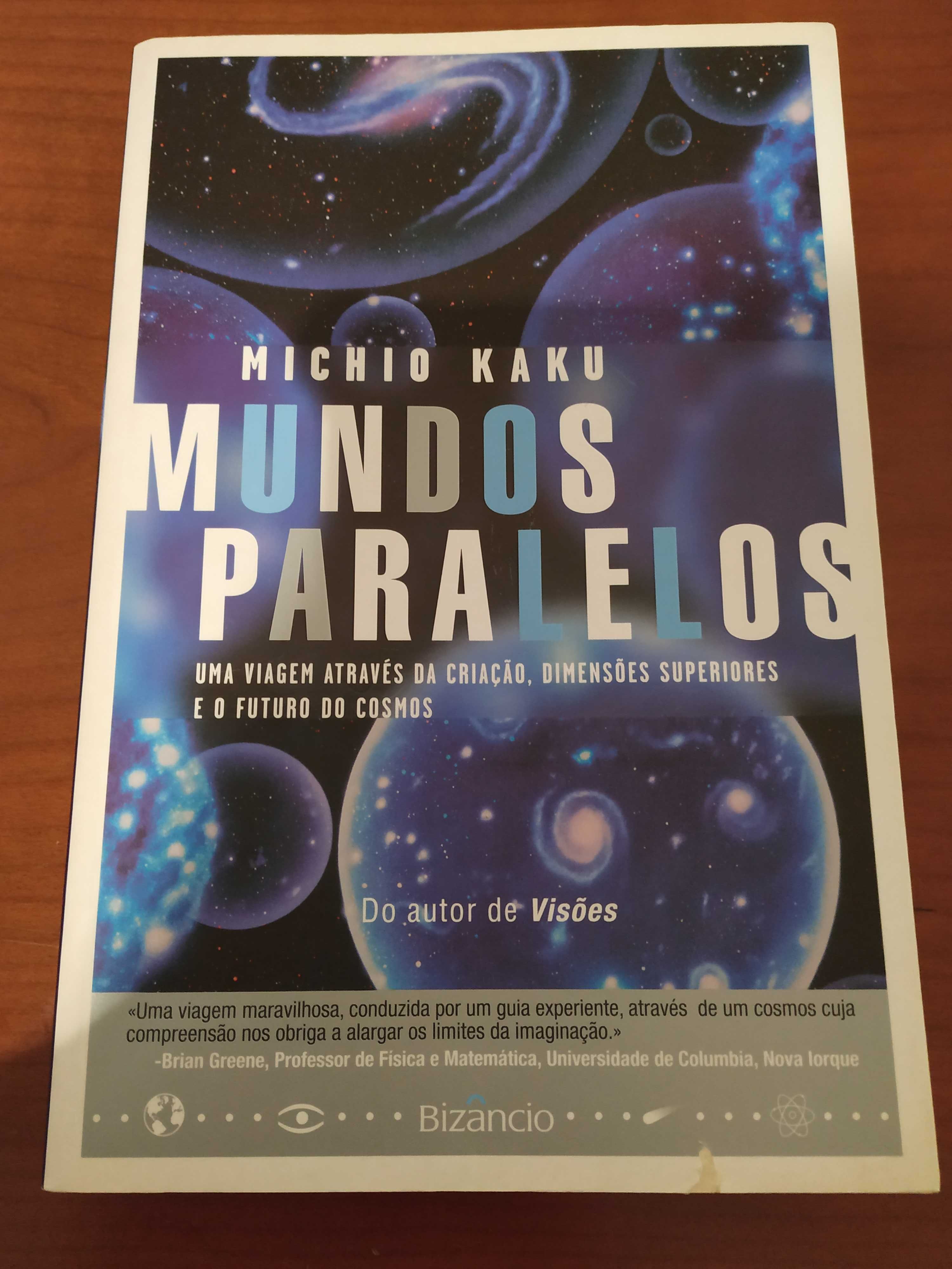 Livro "Mundos Paralelos"