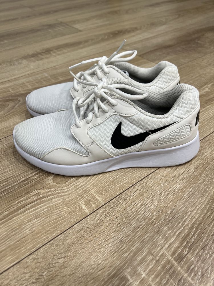 Продам Кросовки Nike