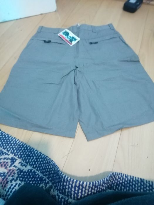 Calções gotcha, novo com etiqueta, bolsos de, lado e atrás, figueira