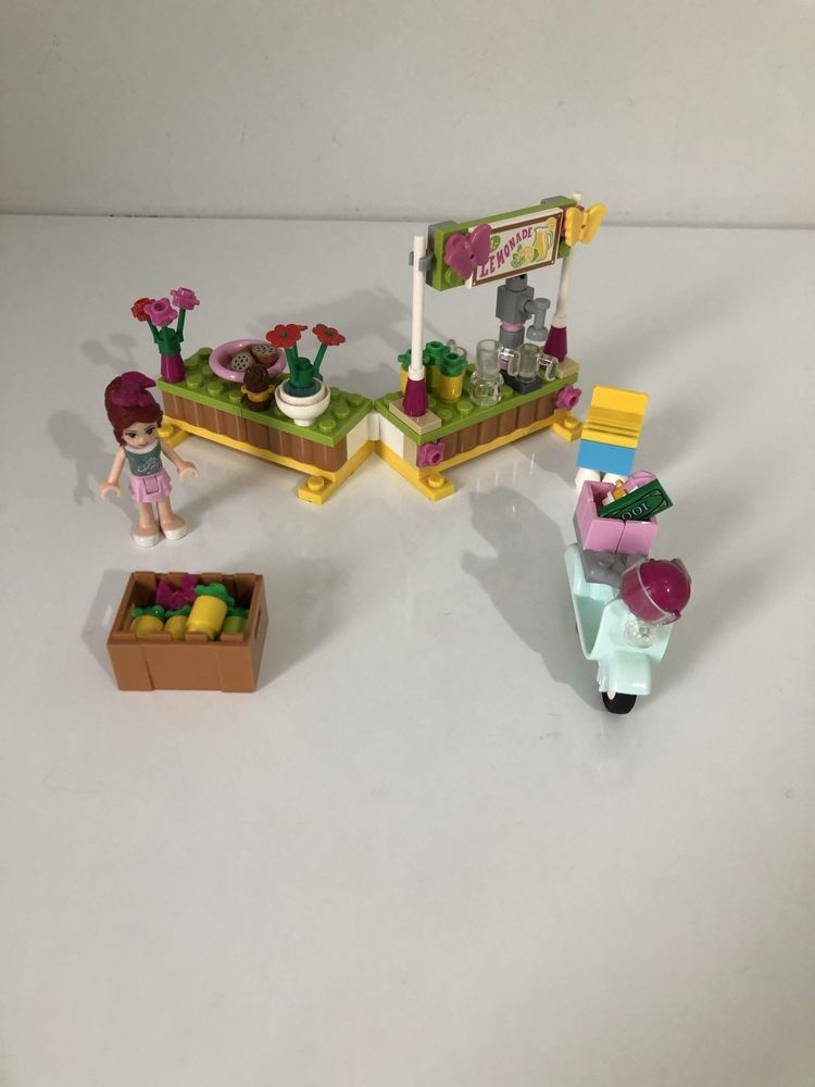 Lego Friens Banca de Limonada