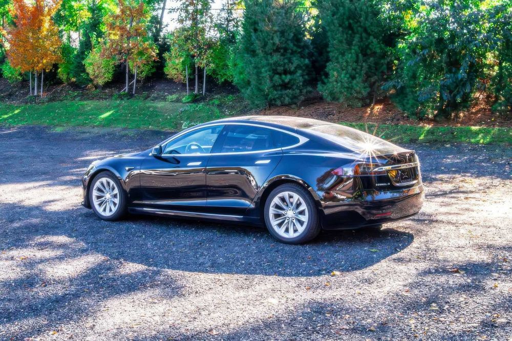 Tesla Model S 75D      2018