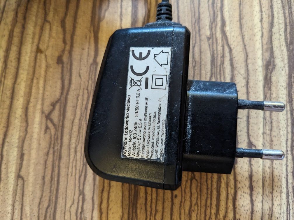 Uniwersalna Ładowarka Sieciowa MyPhone MP-02 z Kablem Micro-USB 1,5m
