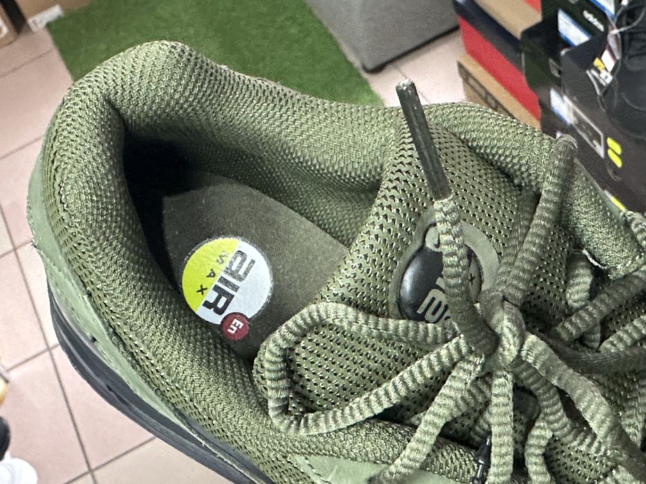 Кросівки Nike Air Max Verse  olive/ green ( РОЗМІР 40 )