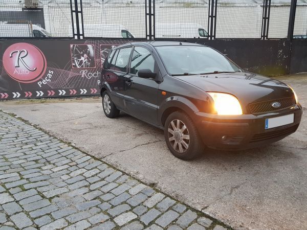 Para Peças Ford Fusion (Ju_)