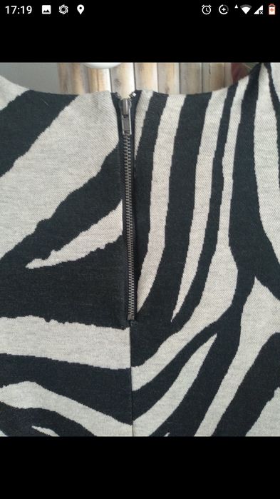 Sukienka firmy Wallis w modny print