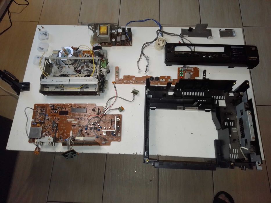 Magnetowid TOSHIBA B1 sprawny