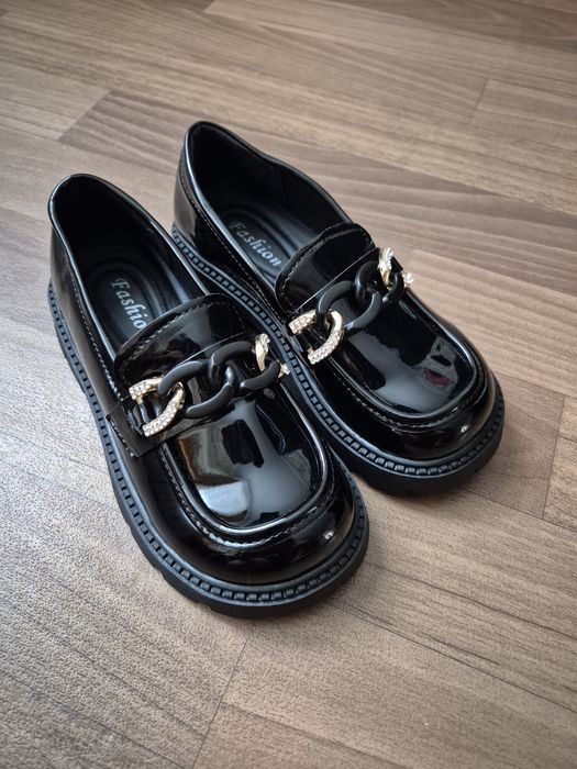 Туфлі для дівчинки