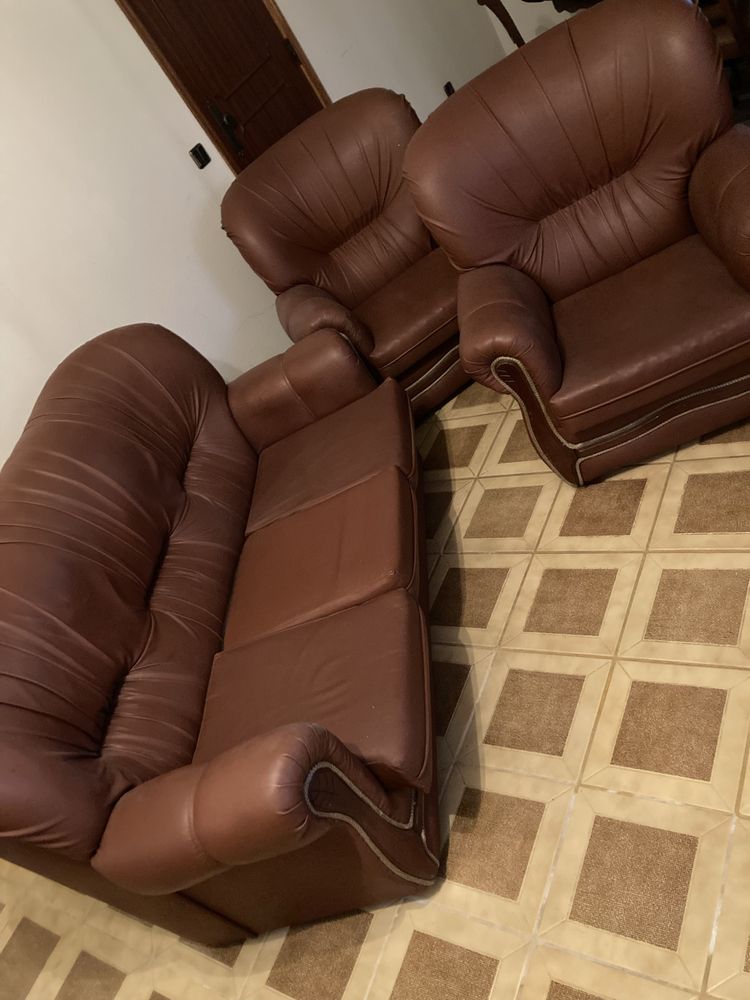 3 Sofas antigos em optimo estado!