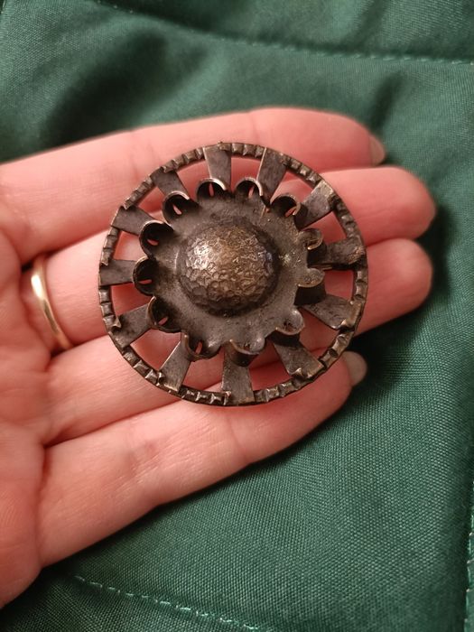 Ładna stara broszka Rytosztuka