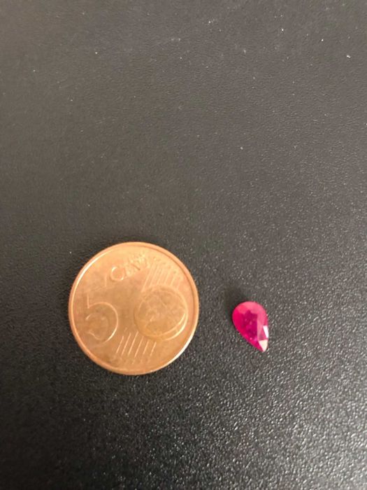 Pedra Preciosa: Rubi Natural 0.94ct