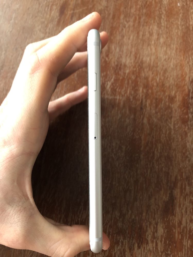 Iphone 8 64GB biały, idealny stan