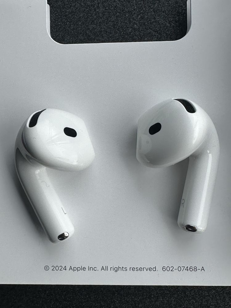 AirPods 4 bez ANC, Stan Bardzo Dobry, Gwarancja!