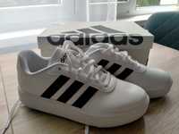 Buty damskie Adidas Court