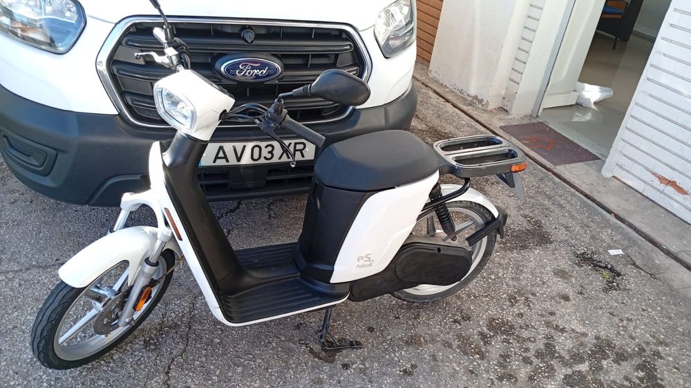 Mota elétrica - Scooter askoll es-pro como nova 2019