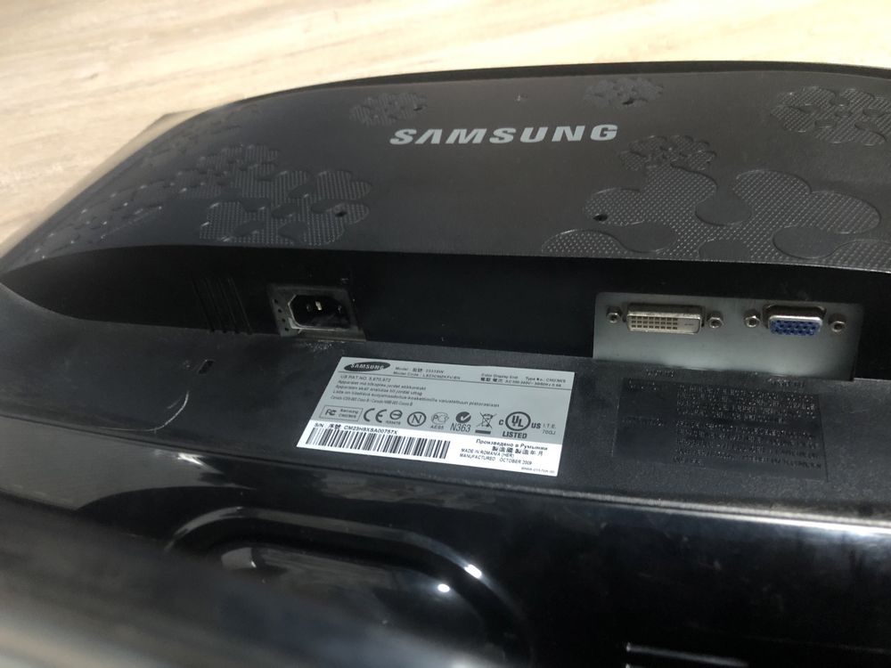 Монитор Samsung SyncMaster 2333