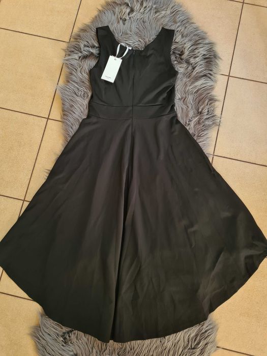 XA77 Sukienka damska dłuższy tył na ramiączkach czarna S grace karin