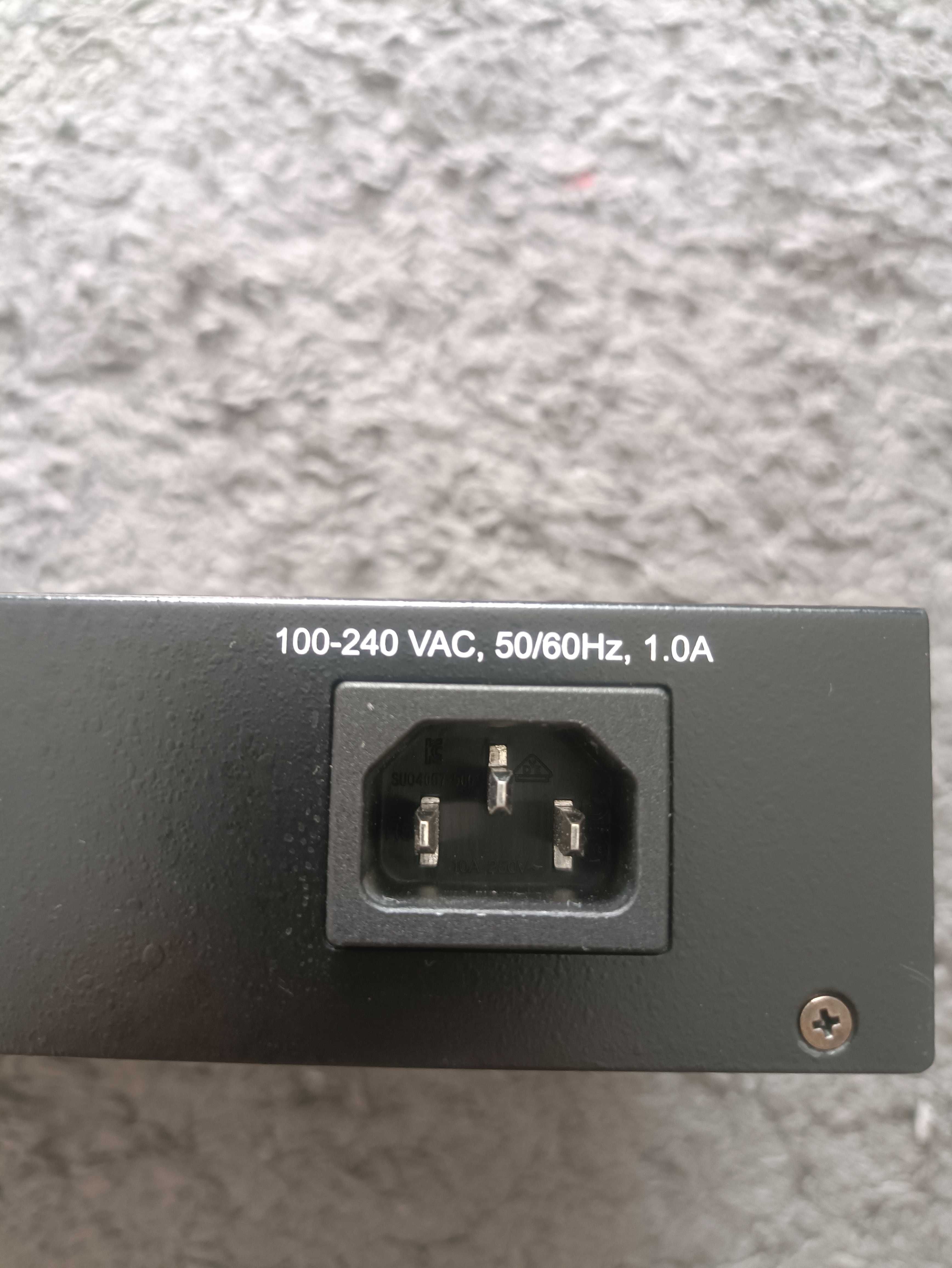 Комутатор ECS3510-28T