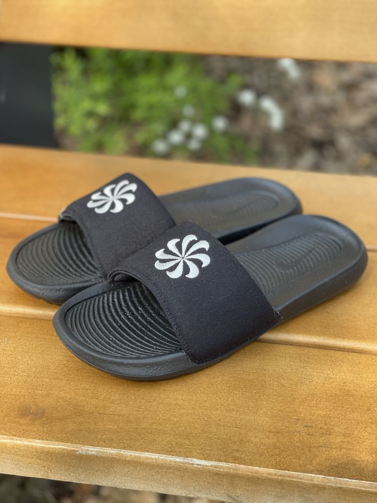 Тапочки Nike victori one slide