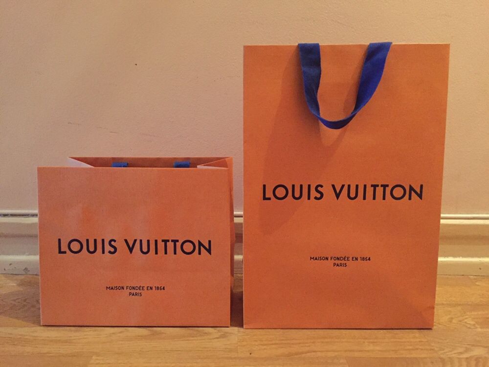 Caixas/ sacos de Louis Vuitton/ Hermes Originais