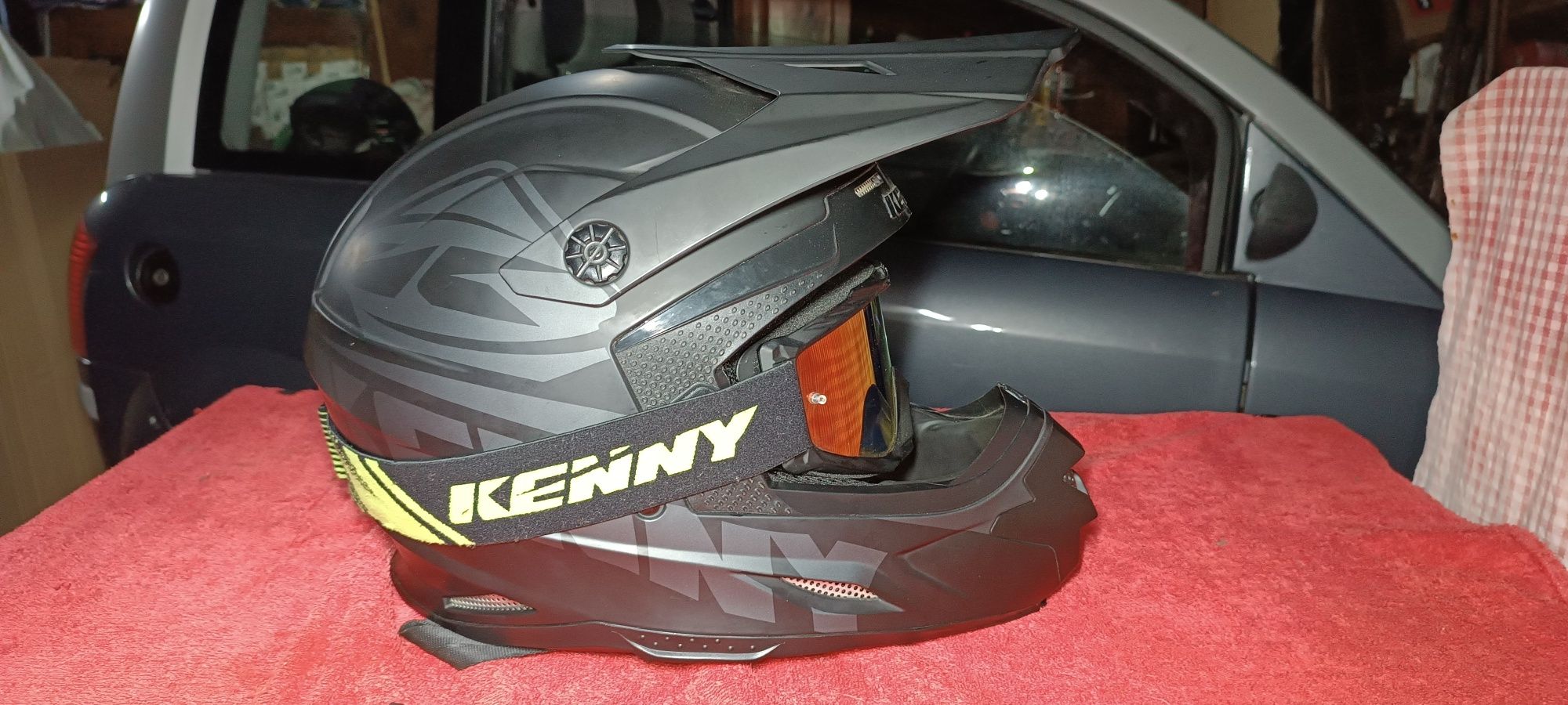 Capacete Kenny Track
