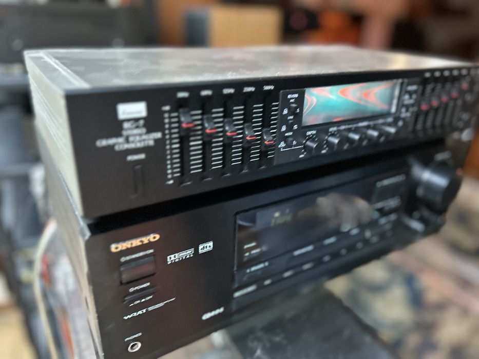 Fantastico equailizador Sansui RG7 com Reverb. Bom estado