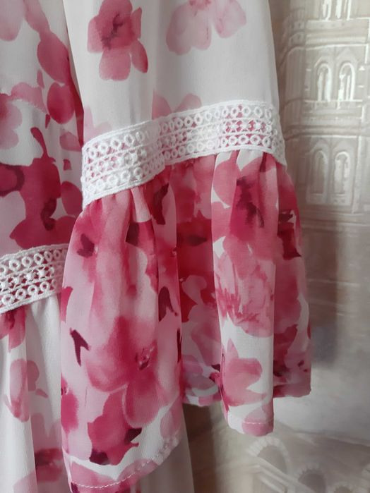 Продам воздушное нарядное платье