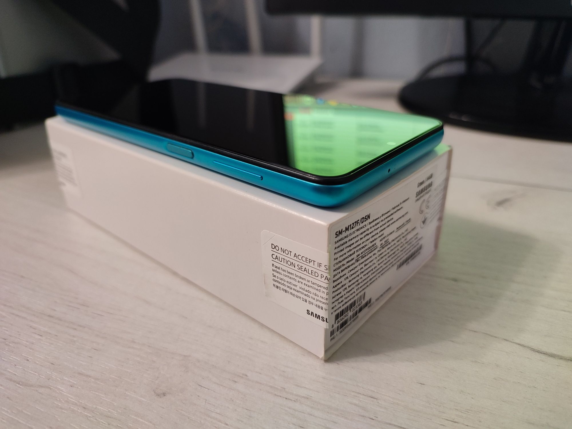 Samsung M12 4/64gb