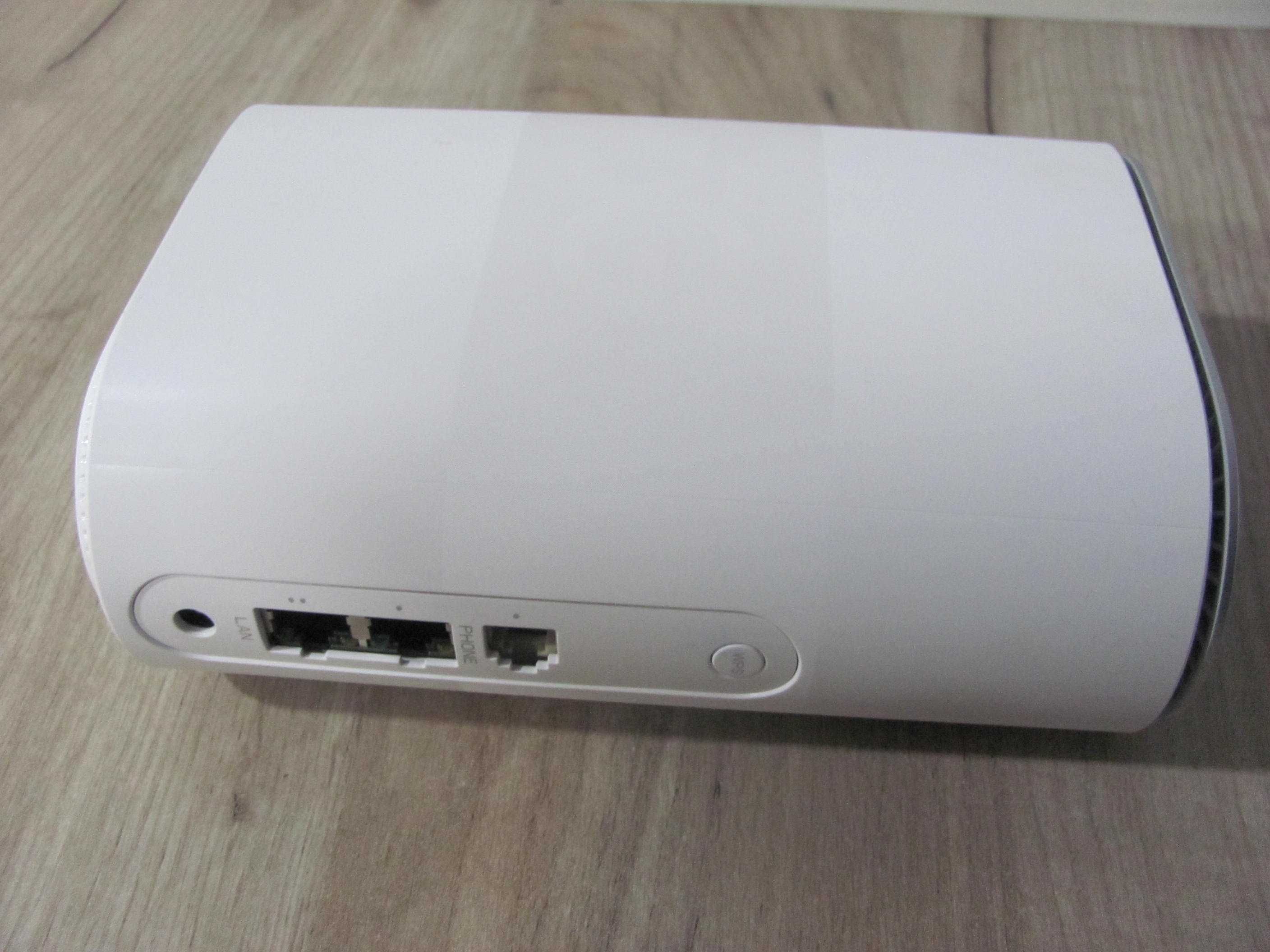 ROUTER ZTE MC888 5G 1,7Gbps (Wi-Fi 6 3600Mb/s a/b/g/n/ac/ax)
