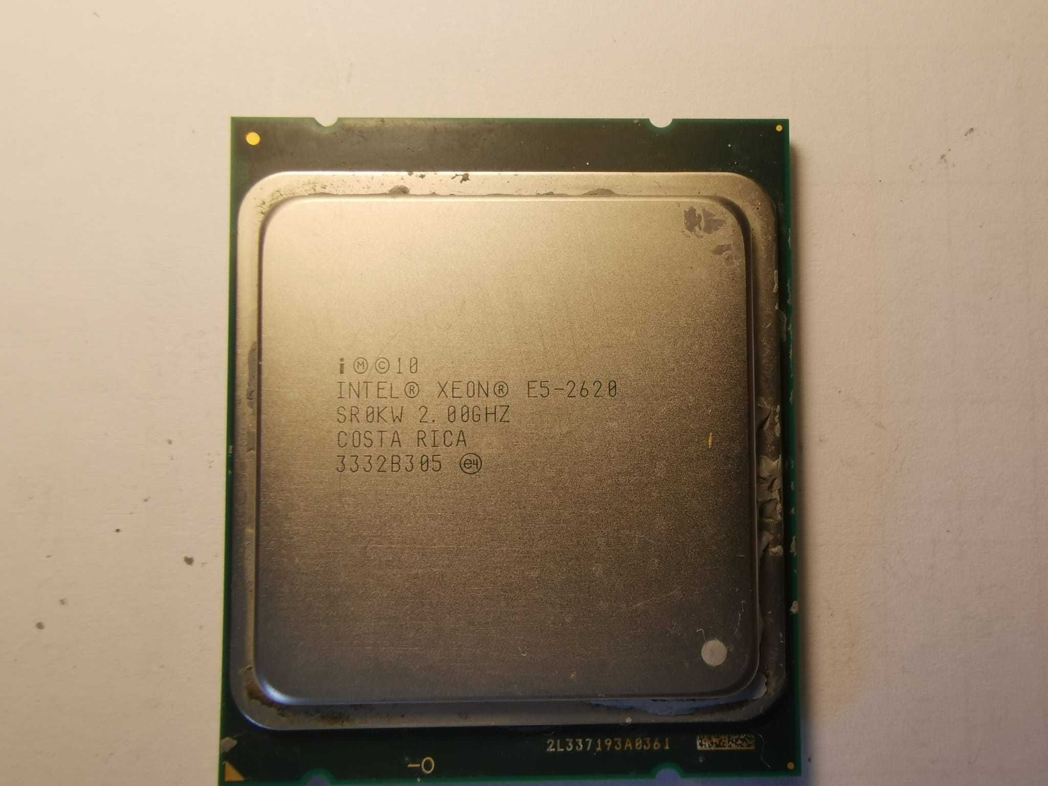 Processador Intel Xeon E5-2620.