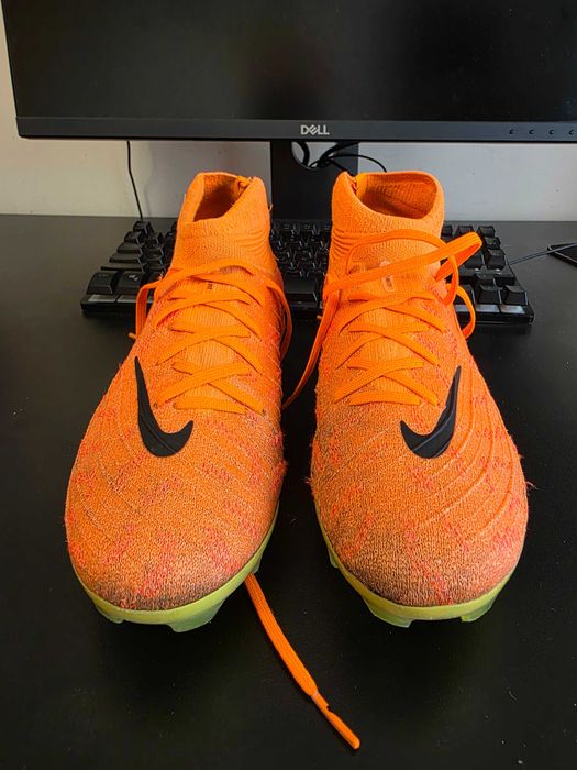 Бутси дитячі б/в NIKE PHANTOM LUNA ELITE FG FN8408-800 EUR38 24см