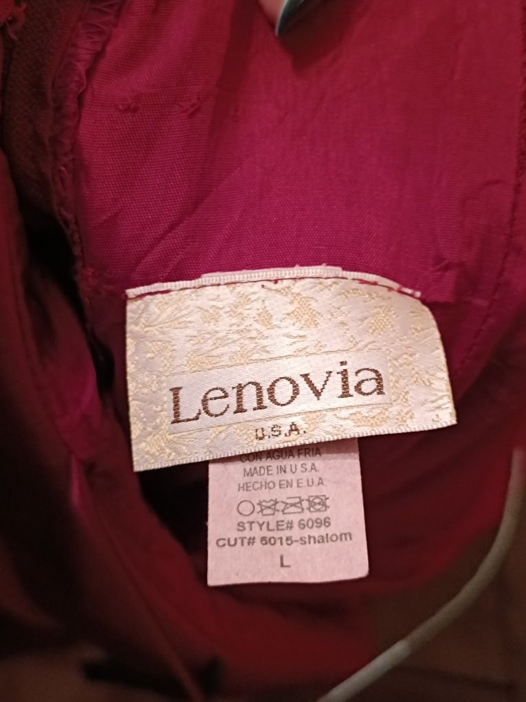 Suknia wieczorowa Lenovia L z U.S.A zdobiona studniówka