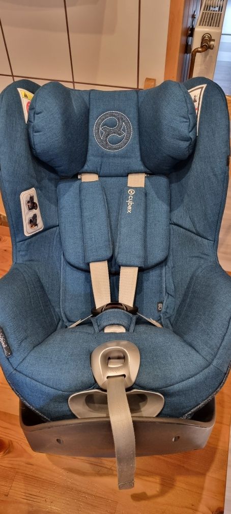 Fotelik samochodowy Cybex Sirona Zi i-size Mountain Blue Plus obrotowy