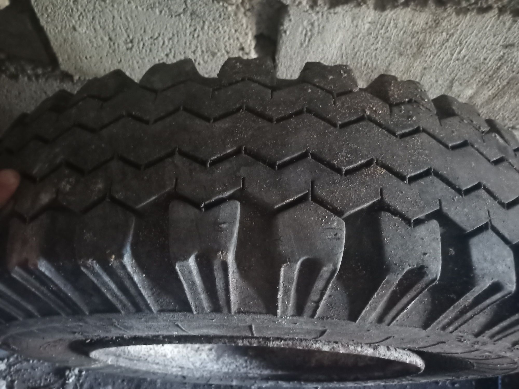Продам Запаску Уаз