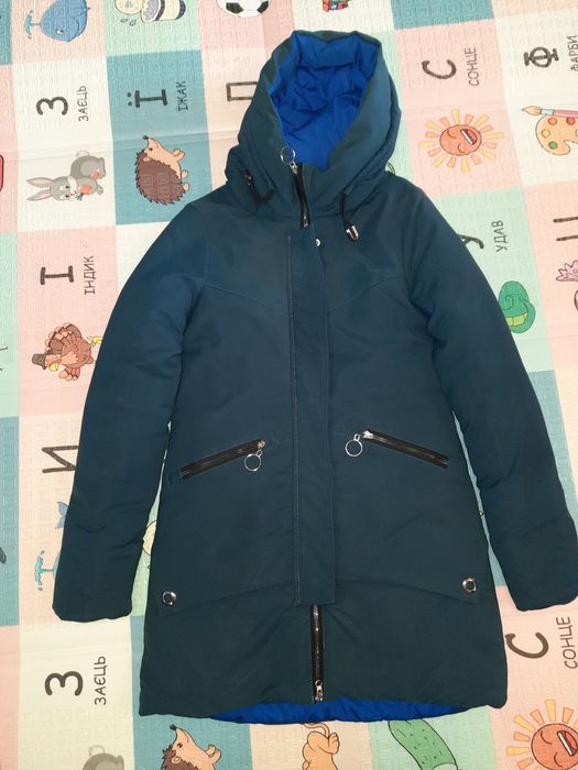 Зимова жіноча курточка розмір S 42