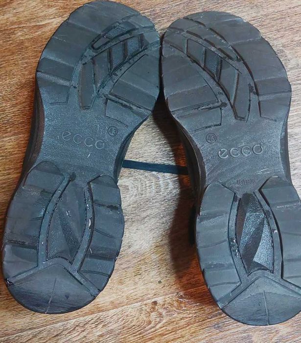 Мужские демисезонные кожаные ботинки Ecco extra width.