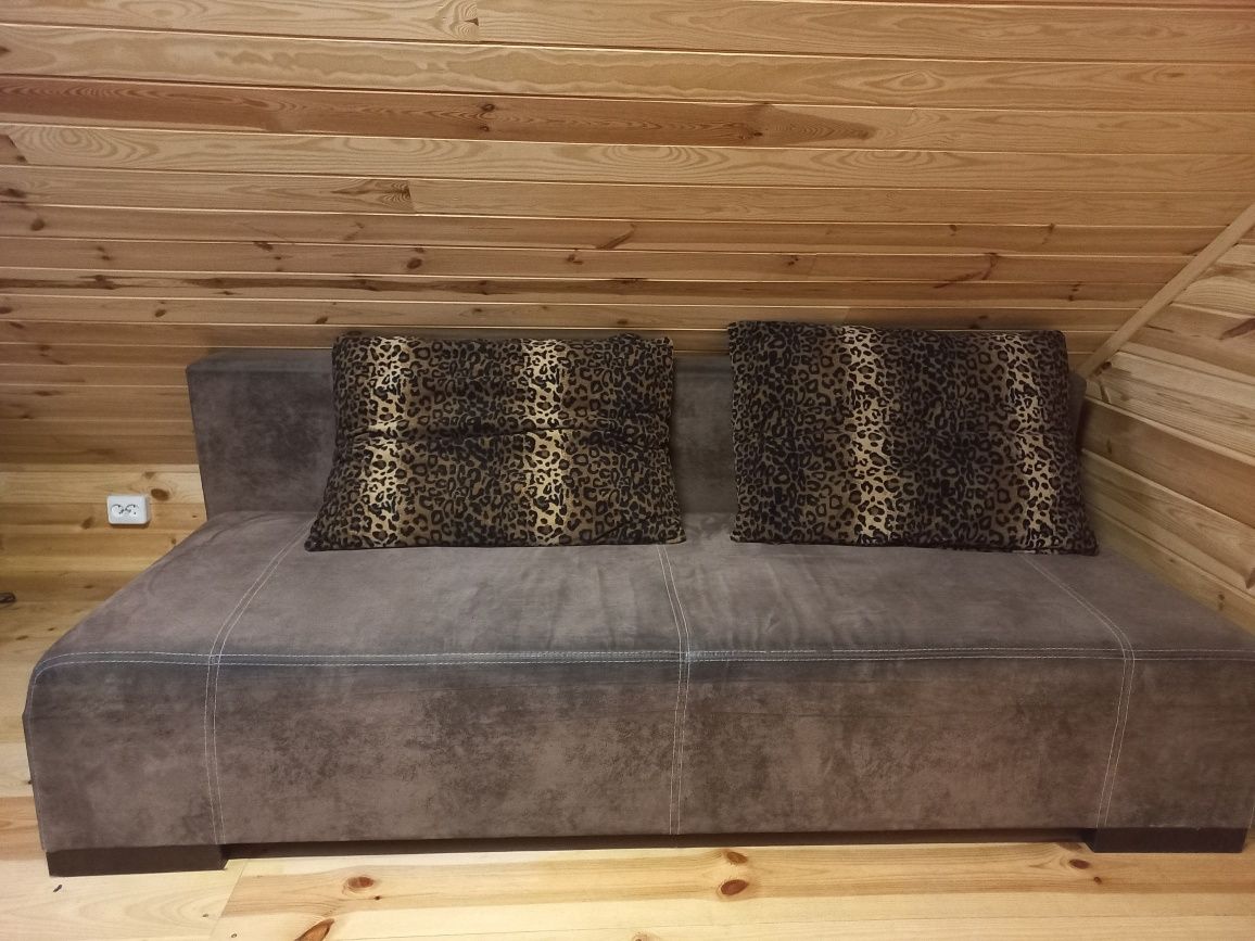 Kanapa sofa z poduszkami