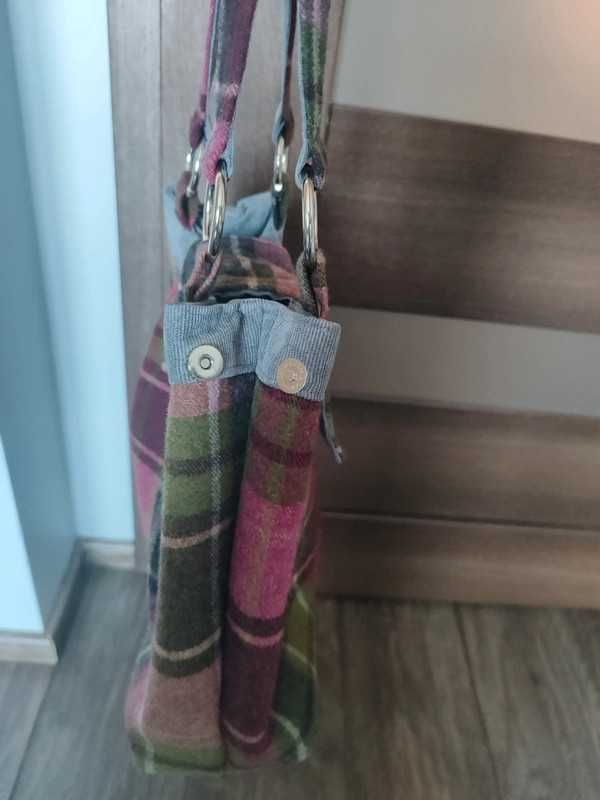 Filcowa torebka na ramię
