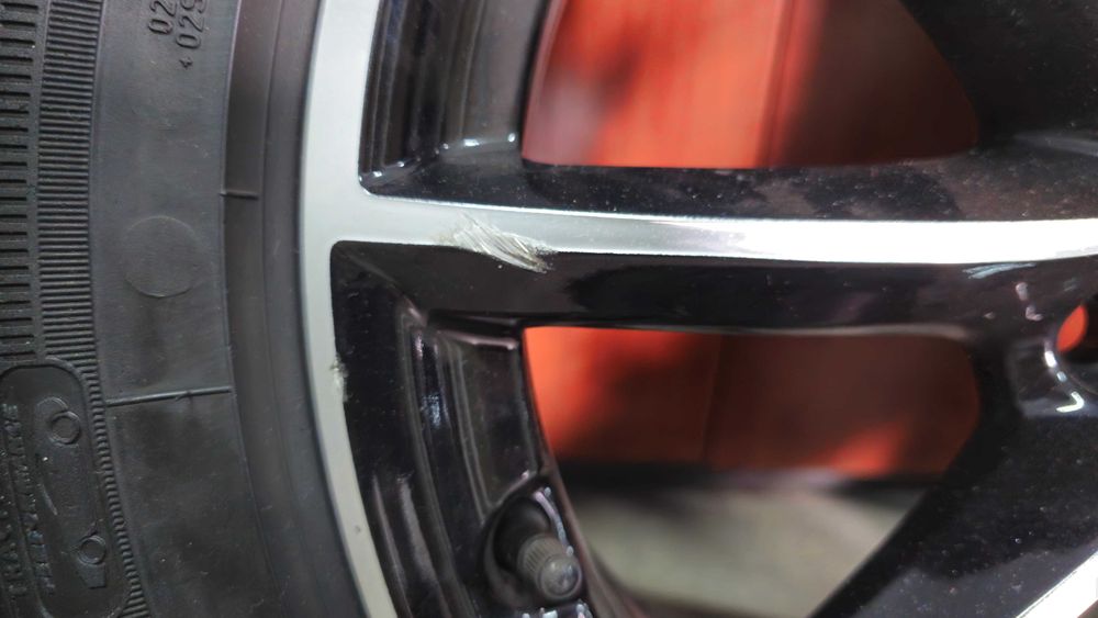 4 Jantes 7.5j 17 ET 52 +4 pneus 225/50R17 94W Mercedes/BMW LER ANÚNCIO