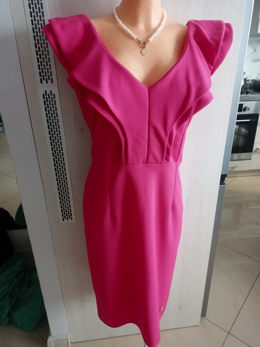 Elegancka sukienka fuksja falbana wesele bal impreza 40 L