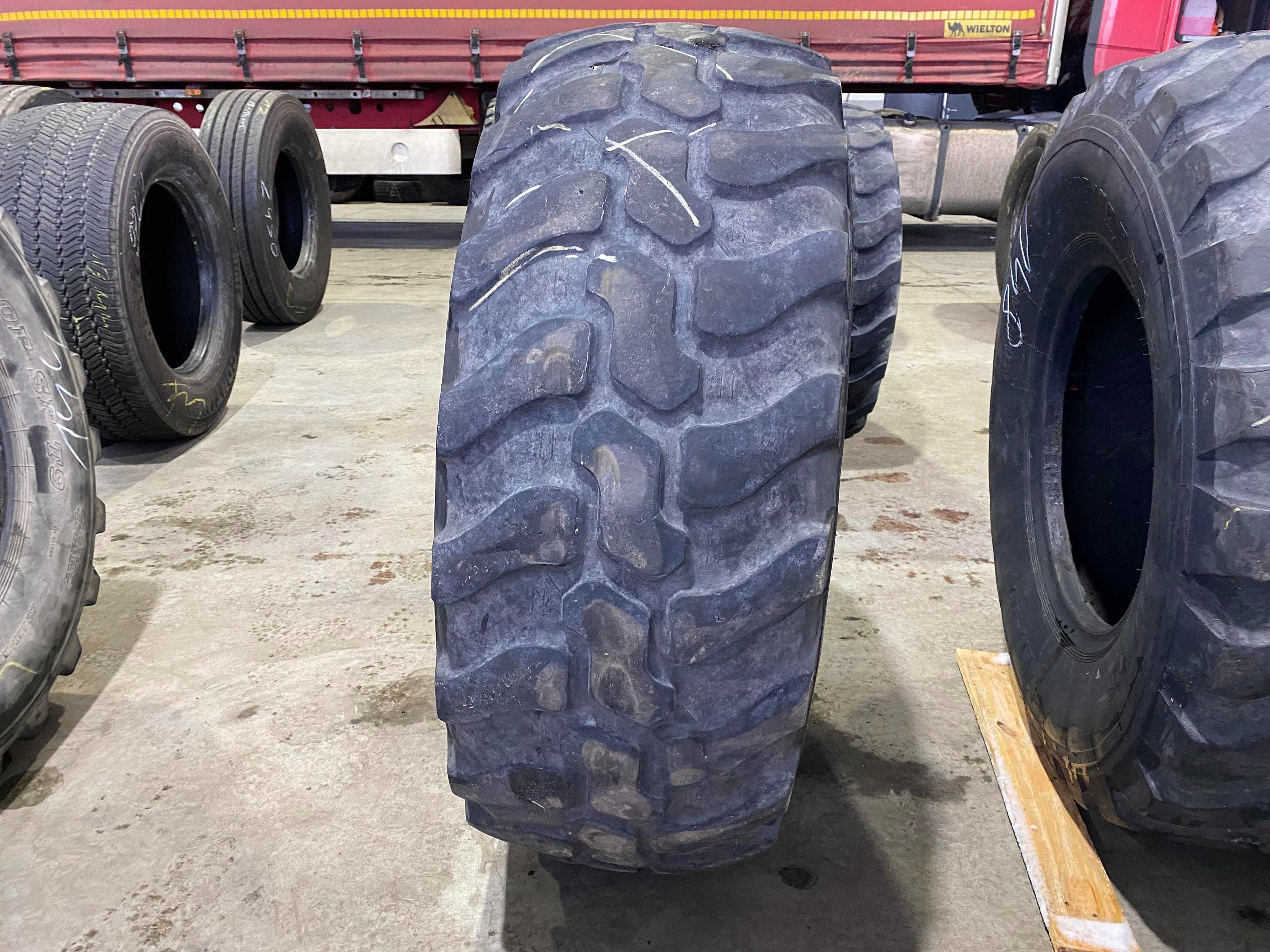 Opona 405/70R20 DUNLOP SPT9 Przemysłowa 50% bieżnika 14.5R20 SP T9